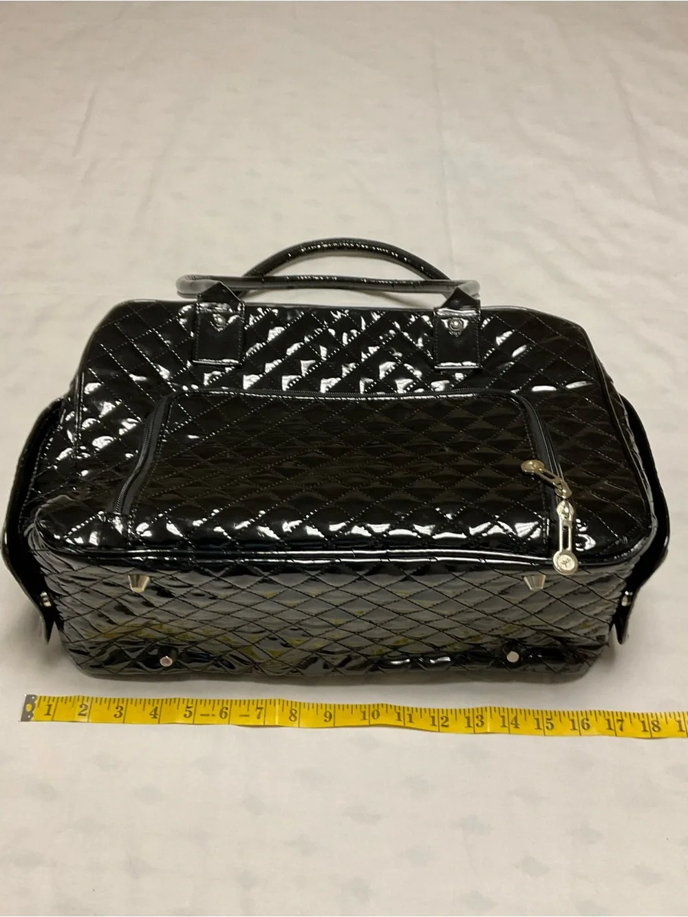 Betop House Large Quilted Faux Patent Leather Pet Carrier